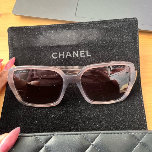 Authentic Chanel sunglasses in Purple/Burgundy - Picture 7 of 8